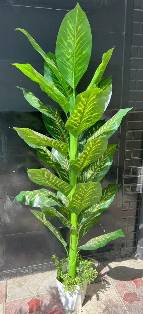Artificial green tree